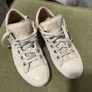 Womens converse sz10